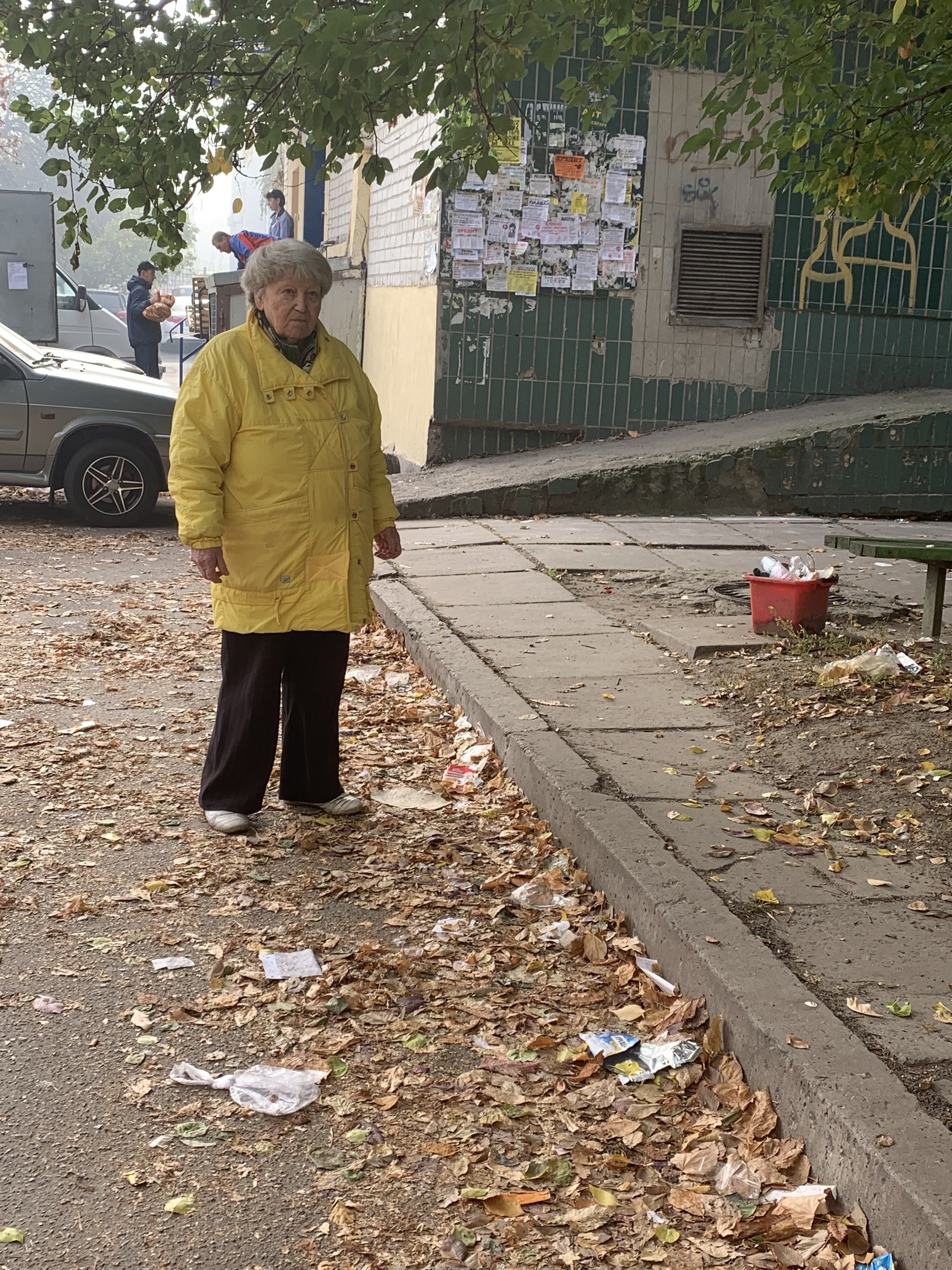 "Ні прибирати, ні жити в такому немає сил", - 81-річна черкащанка Галина Солодун