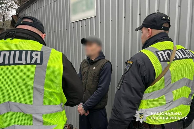 В місті Корсунь-Шевченківський затримали наркоторговця: йому загрожує до 8 років ув’язнення