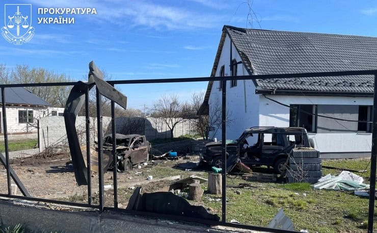 Наслідки обстрілу Черкас сьогодні вночі: місто атакували “Шахеди”, є поранені, багато руйнувань